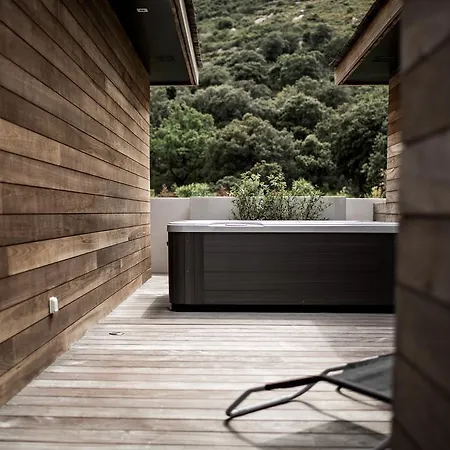 L'ecrin * Algajola (Corsica)