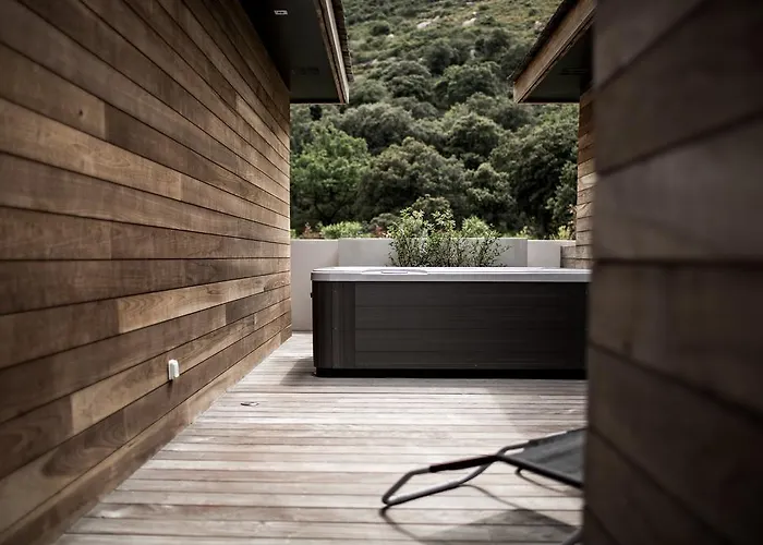 L'ecrin * Algajola (Corsica)